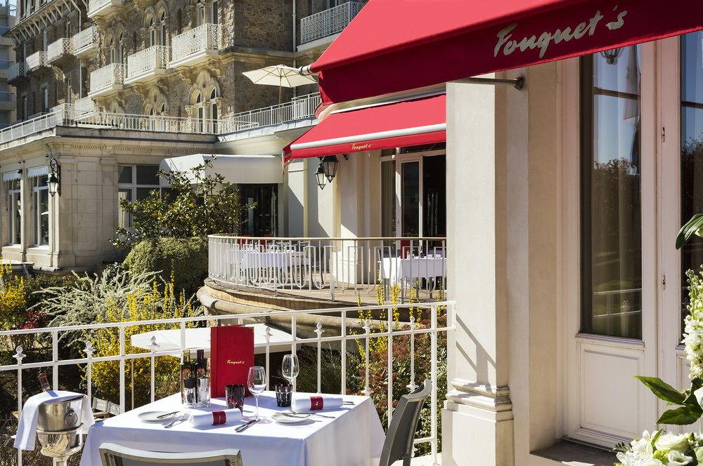 Hotel Barriere Le Royal La Baule Экстерьер фото