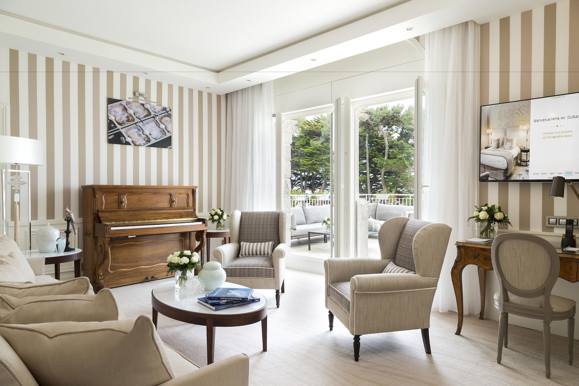 Hotel Barriere Le Royal La Baule Экстерьер фото